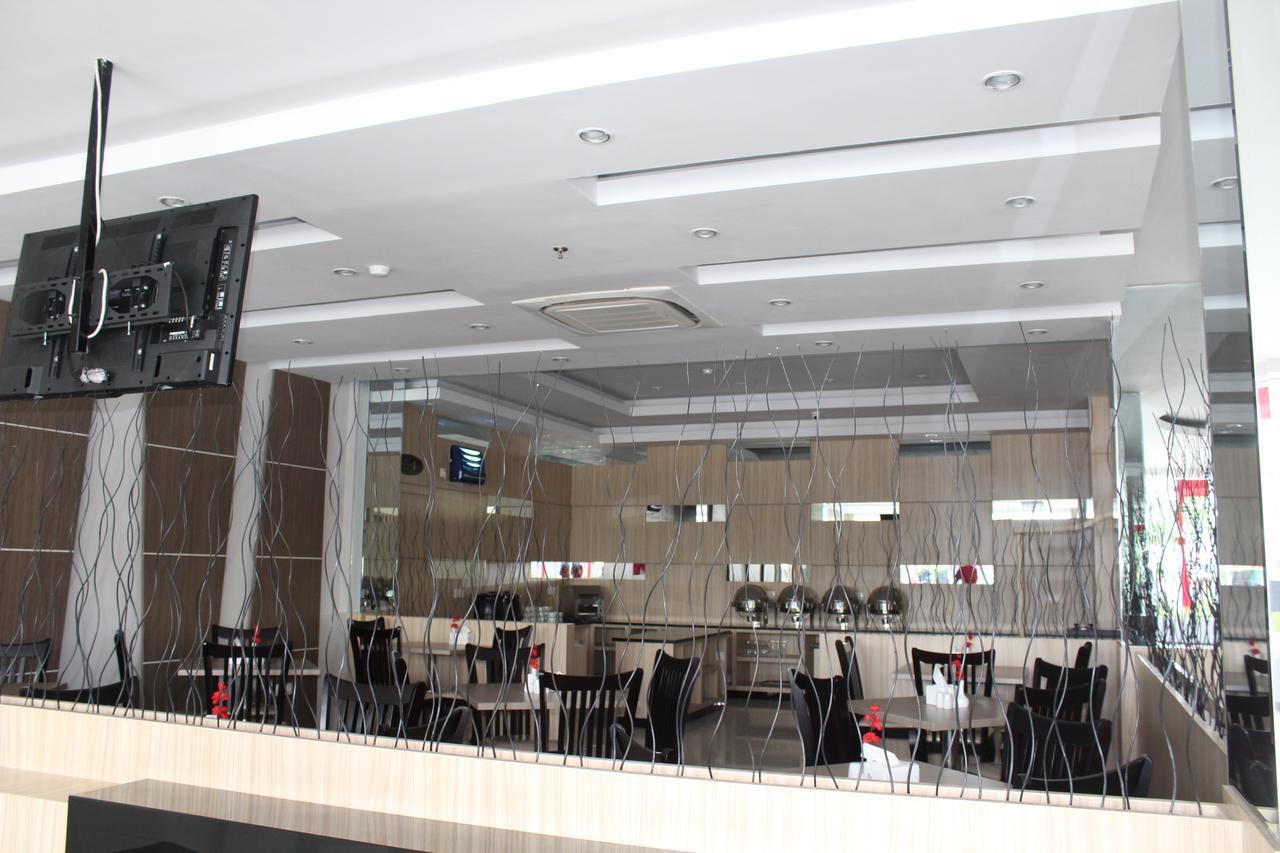 Amadeo Hotel Duri Kültér fotó